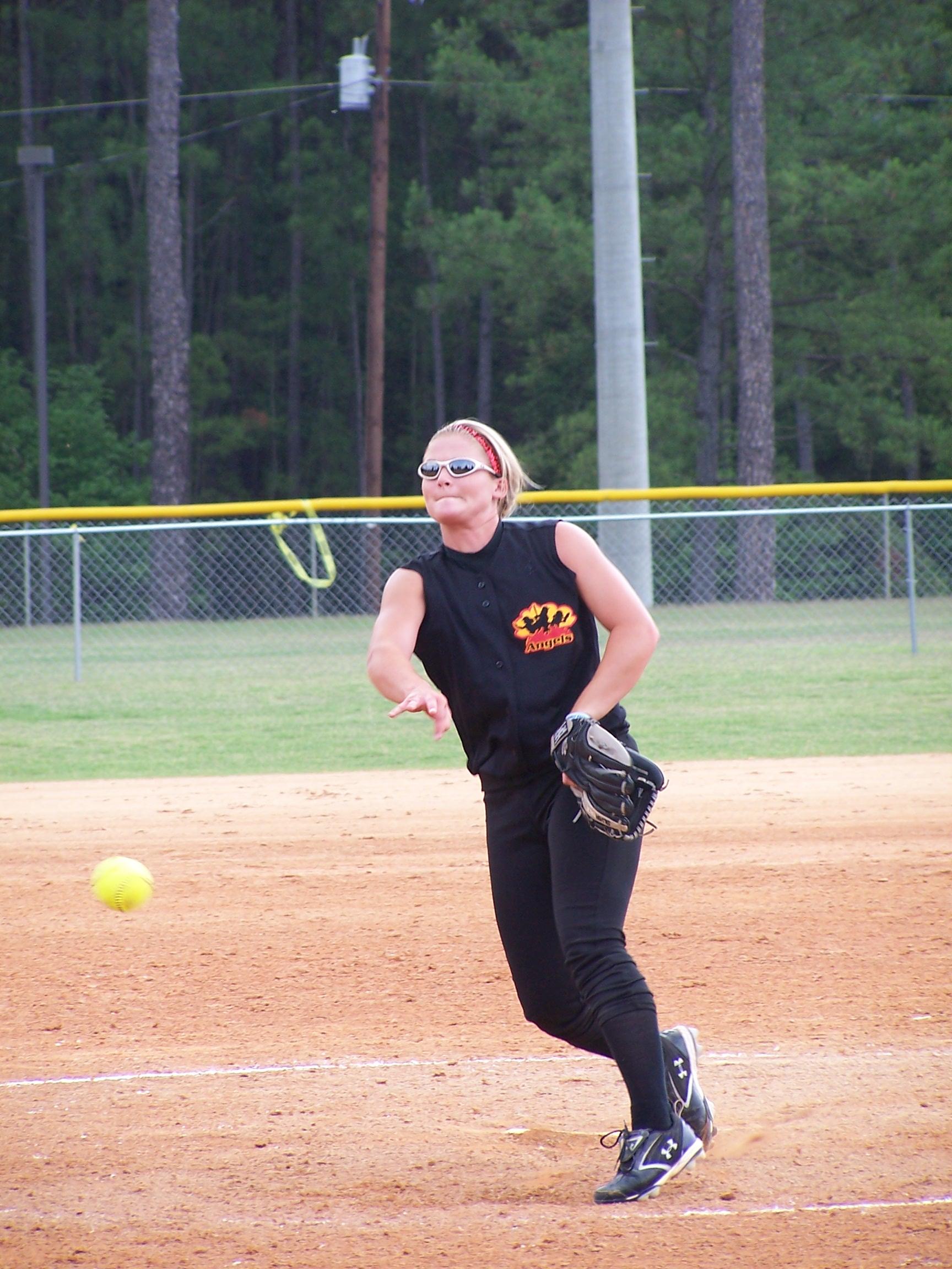 Shelby pitching 07