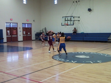 2010 GBB Sapporia mid court drive