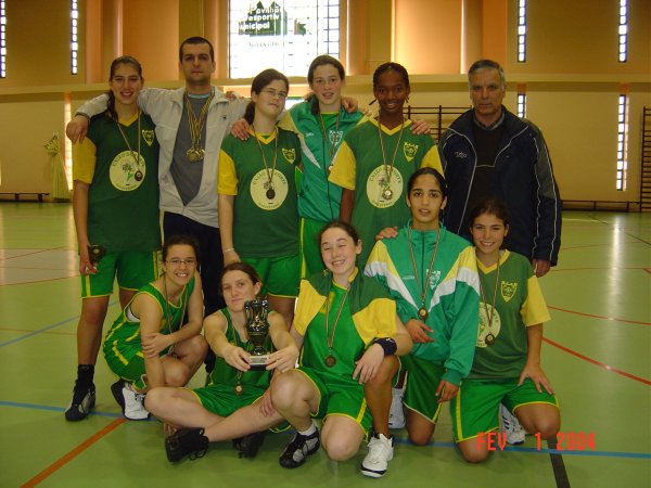 Cadetes Campeãs Ditritais 2003-04