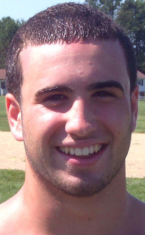 Wallkill RB-Rec Dominick Calvanico