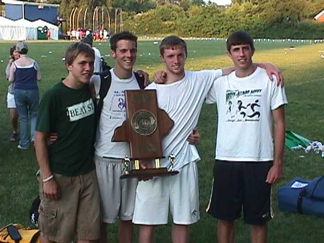 4 X 800 Team with state trophy