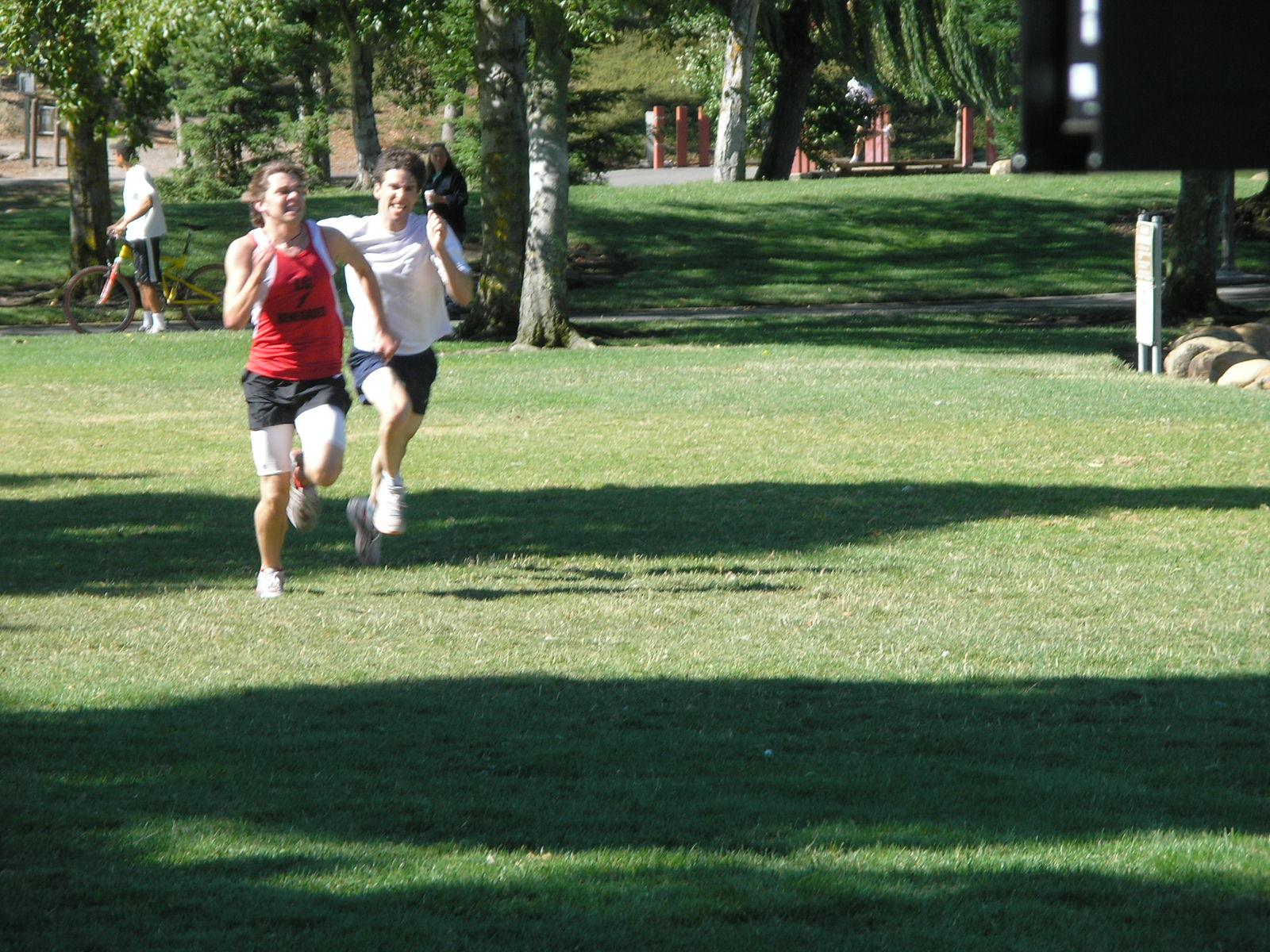 Connor and Chris finish hard - alumni 08
