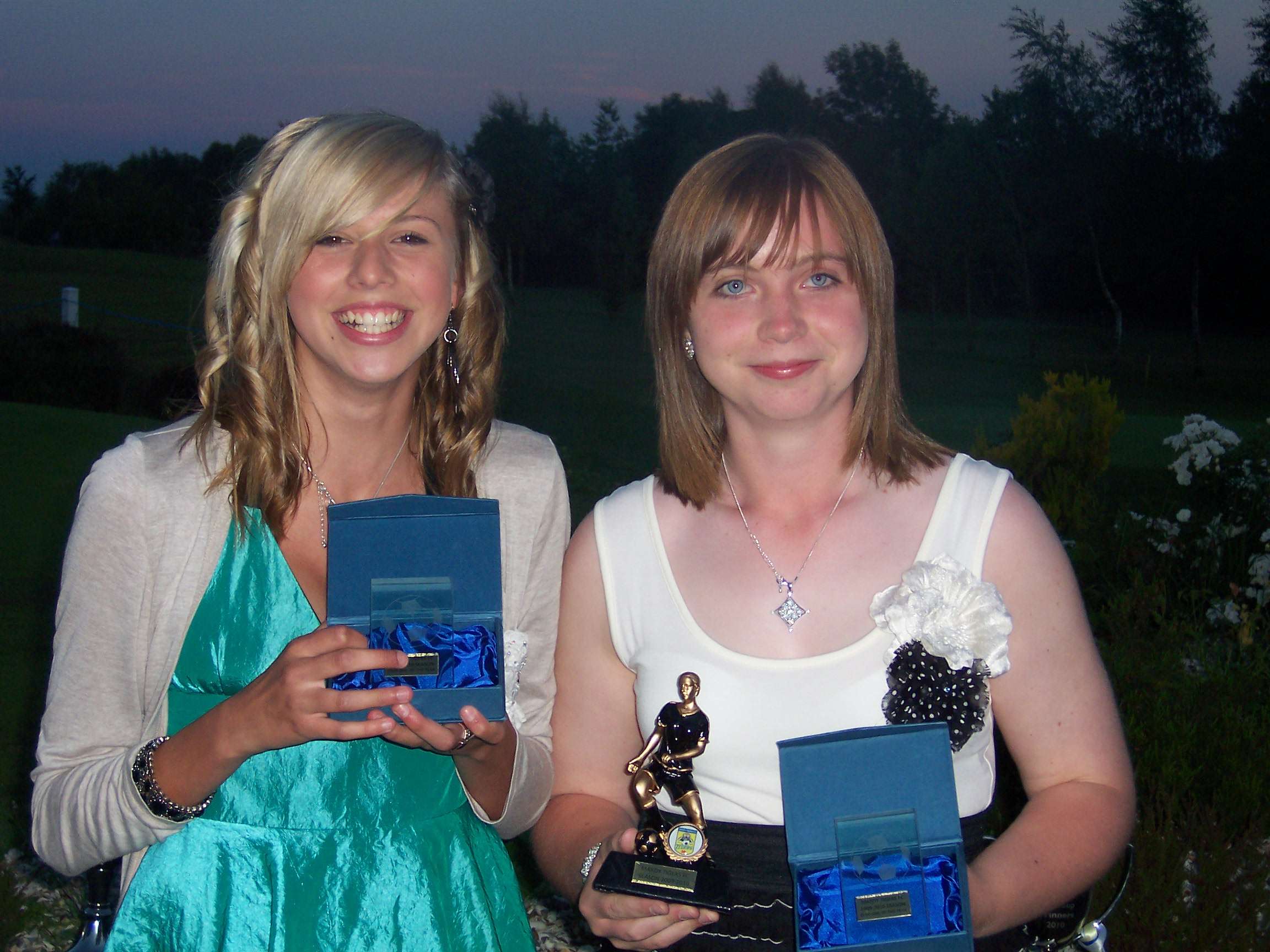 Ellie & Megan