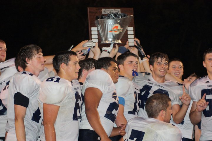cb team w trophy.jpg