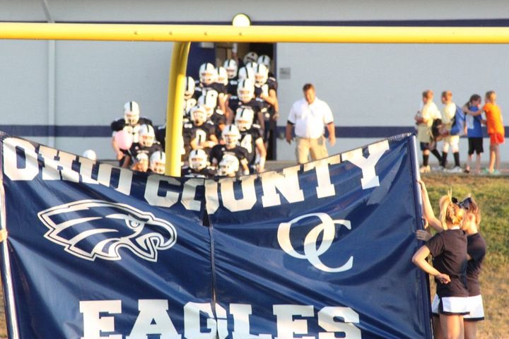 hc run thru banner team.jpg