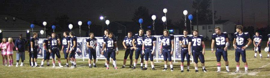 gc all seniors take field.jpg