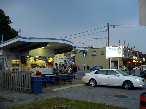 Tom's Dairy Freeze