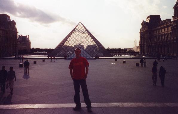 PW-EU-FR_Louvre