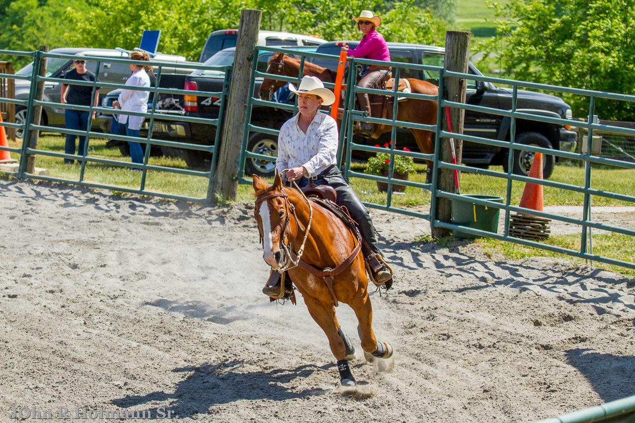 Willow Brook Horse Farm 5K Northampton, PA 2016 ACTIVE