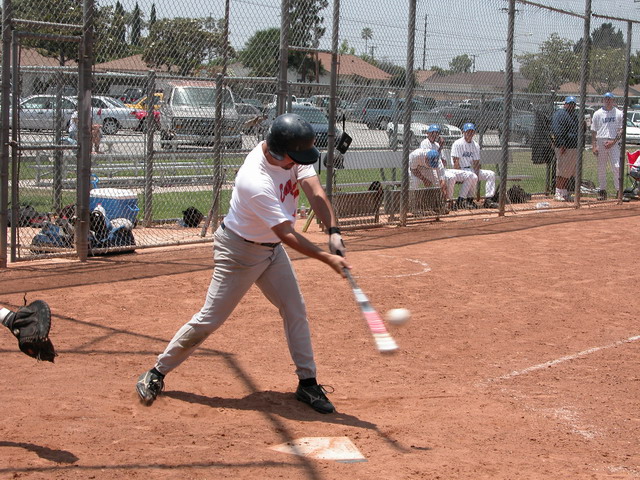 CHRIS MINOGUE GOIING UP THE MIDDLE
