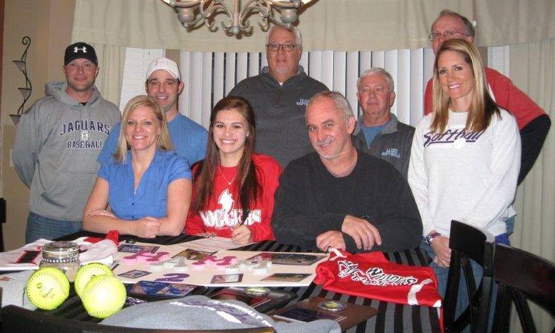 Alexx Hamm signs w Lincoln Land