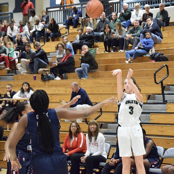 17-18 Sandy Creek_Nicole.jpg