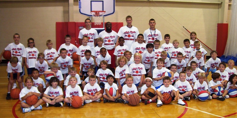 LITTLE DRIBBLERS GROUP PIC.jpg