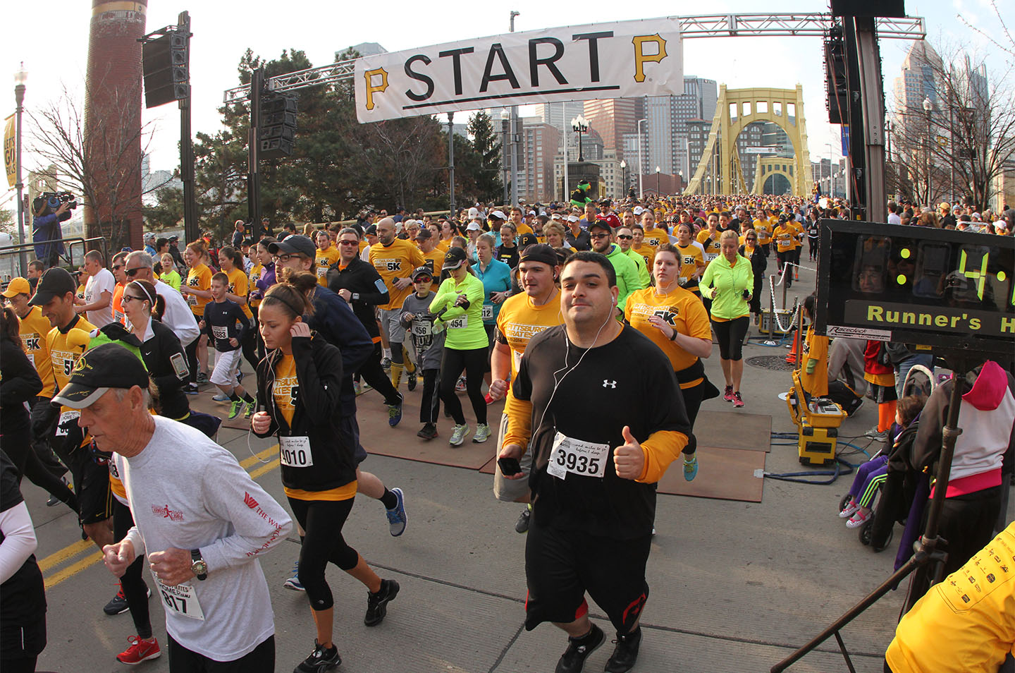 Pittsburgh Pirates 5K Home Run Pittsburgh, PA 2015 ACTIVE