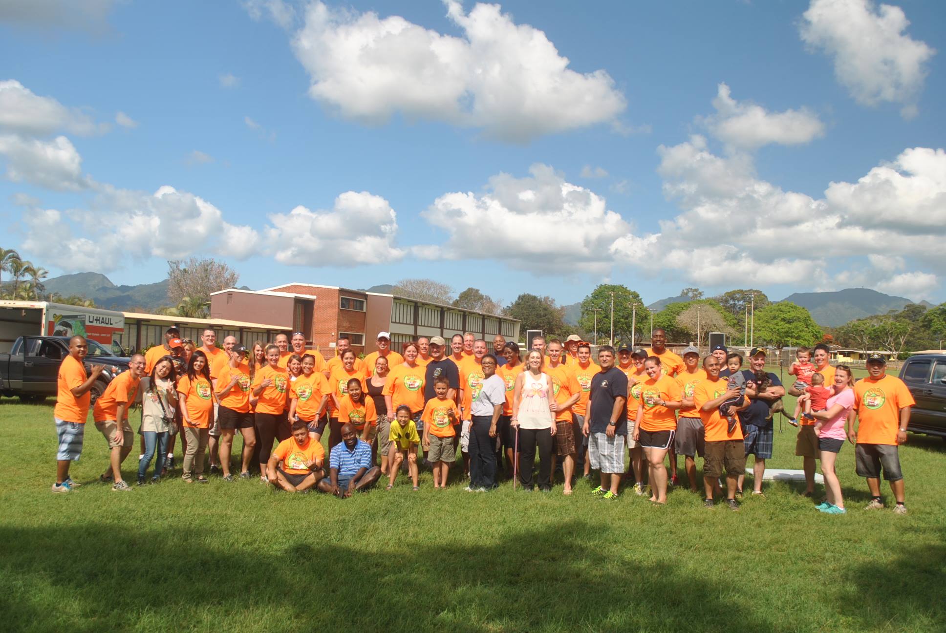 40th Annual Wahiawa Pineapple Run Wahiawa, HI 2015 ACTIVE