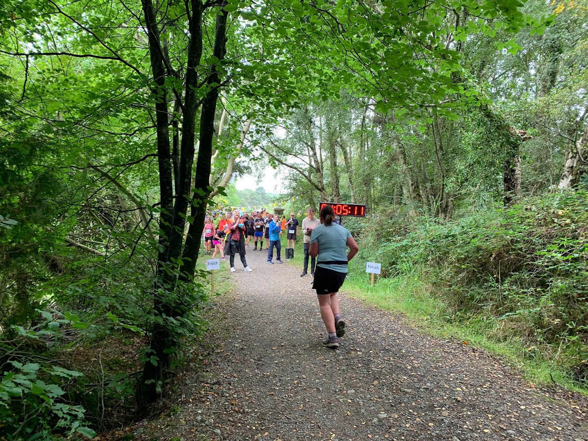 See photos as hundreds run Roundwood Reservoir 10k to help Lakers
