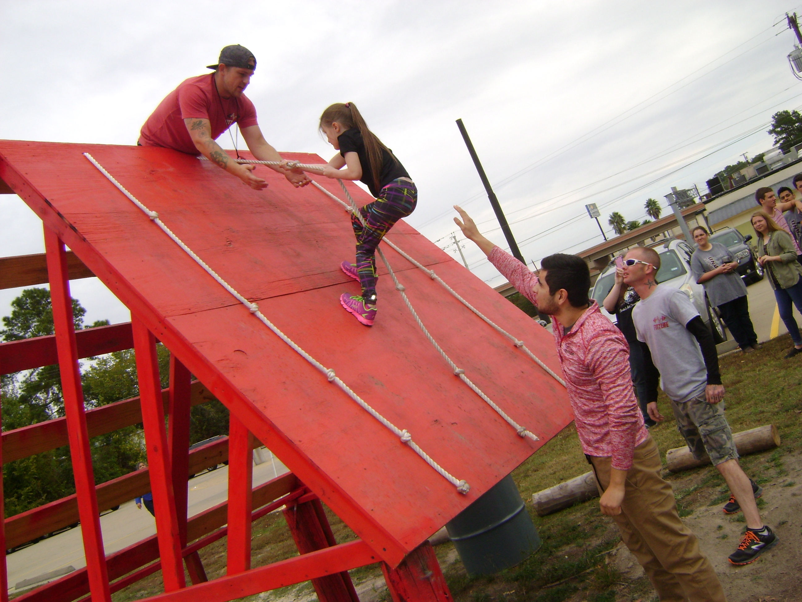 Santa's Obstacle Fun Run Lufkin, TX 2016 ACTIVE